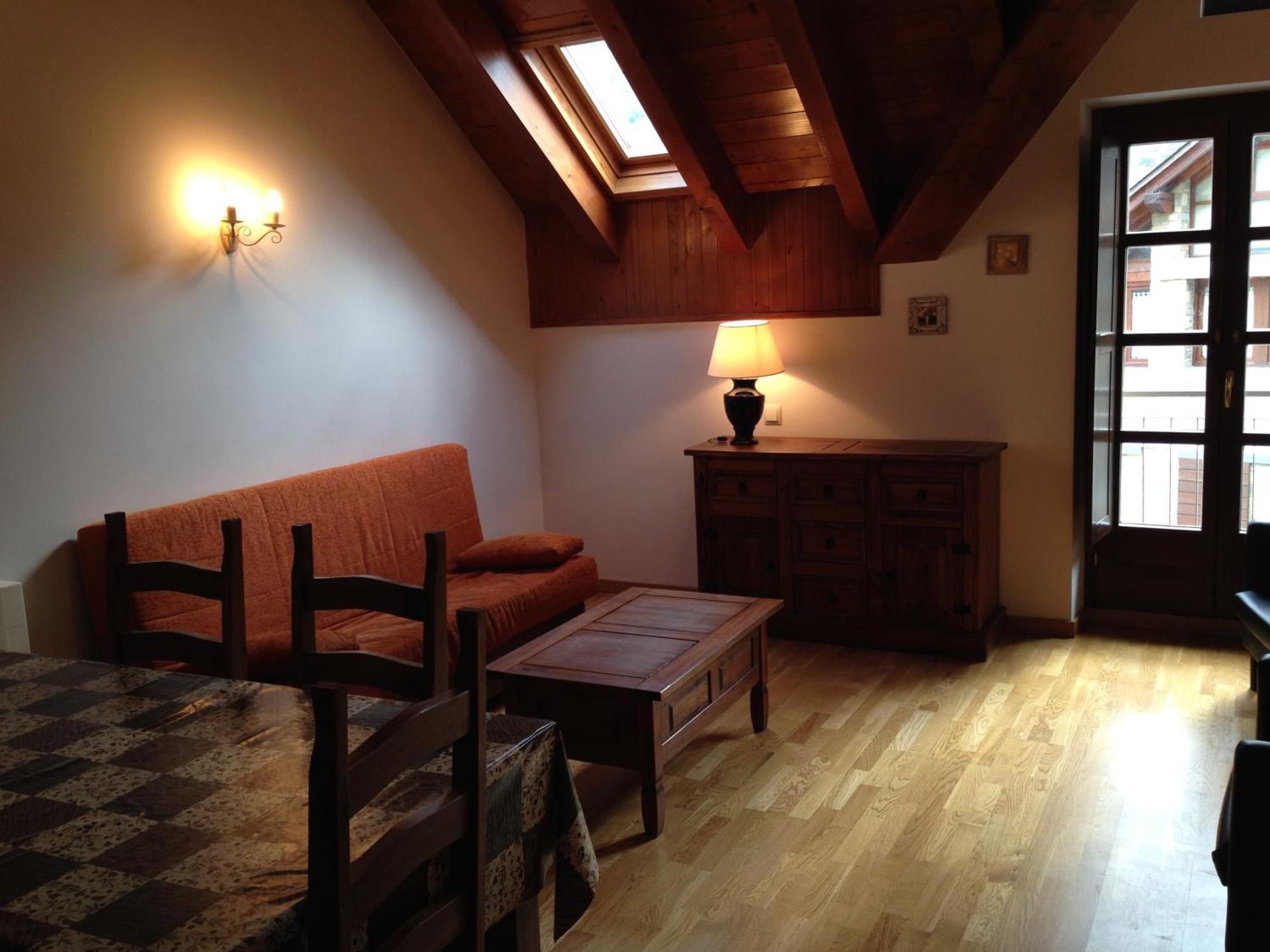 Apartaments Pirinenc เอสเตร์รี ดาเนว ภายนอก รูปภาพ